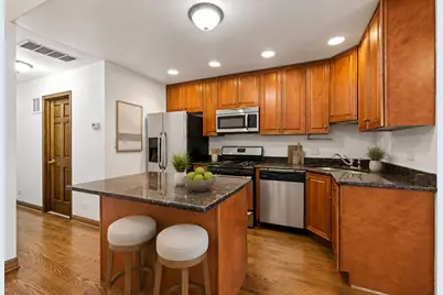 2318 N Hamilton Avenue #3, Chicago, IL 60647 - Photo 3