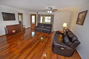 704 Fort St, Ottawa, IL 61350 - Photo 5