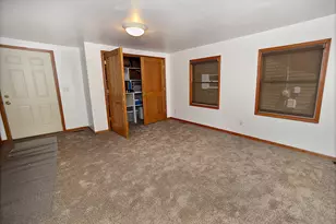 704 Fort St, Ottawa, IL 61350 - Photo 7