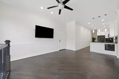2623 W Belmont Avenue #1, Chicago, IL 60618 - Photo 5
