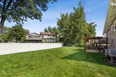 6916 Williams Drive, Woodridge, IL 60517 - Photo 25
