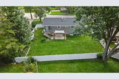 6916 Williams Drive, Woodridge, IL 60517 - Photo 5