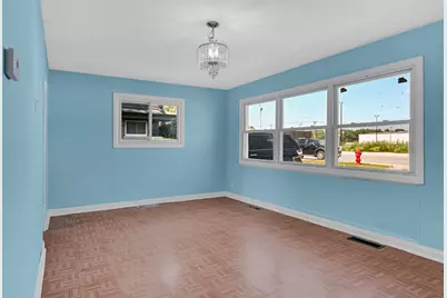 17044 Burnham Avenue, Lansing, IL 60438 - Photo 5