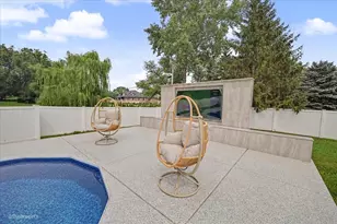 7381 S Madison St, Burr Ridge, IL 60527 - Photo 11