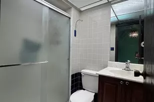 5408 Chateau Dr, Rolling Meadows, IL 60008 - Photo 11