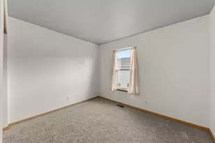 1912 Grandview Pl, Montgomery, IL 60538 - Photo 21