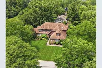 8100 Lake Ridge Drive, Burr Ridge, IL 60527 - Photo 3