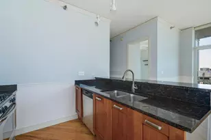 170 W Polk St, Chicago, IL 60605 - Photo 11
