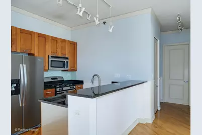 170 W Polk Street #1404, Chicago, IL 60605 - Photo 9