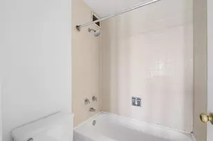6700 S South Shore Dr, Chicago, IL 60649 - Photo 15