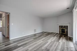 2113 Ammer Ridge Ct, Glenview, IL 60025 - Photo 7