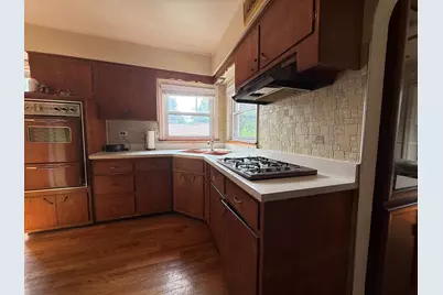 9444 Clifton Park Avenue, Evergreen Park, IL 60805 - Photo 9