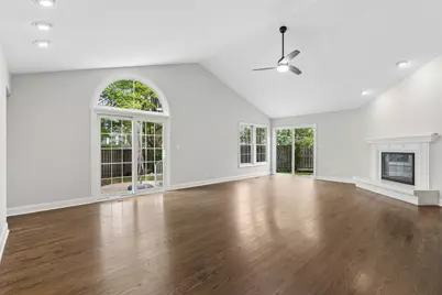 464 Park Barrington Drive, Barrington, IL 60010 - Photo 7