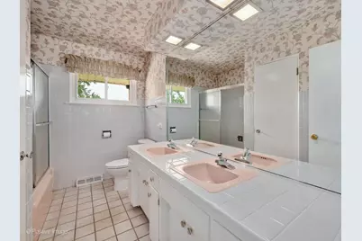 16W055 63rd Street, Willowbrook, IL 60527 - Photo 17