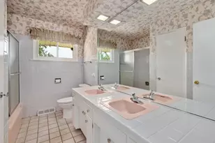 16W055 63rd St, Willowbrook, IL 60527 - Photo 17