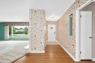 16W055 63rd St, Willowbrook, IL 60527 - Photo 3