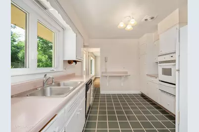16W055 63rd Street, Willowbrook, IL 60527 - Photo 11
