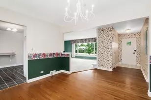 16W055 63rd St, Willowbrook, IL 60527 - Photo 5