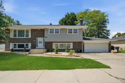 935 E 169th Street, South Holland, IL 60473 - Photo 1