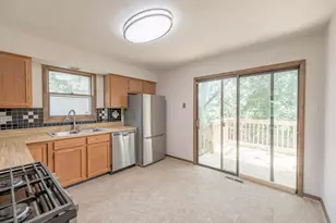 21610 Peterson Ave, Sauk Village, IL 60411 - Photo 3