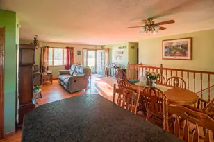 800 Burgess Dr, Utica, IL 61373 - Photo 5