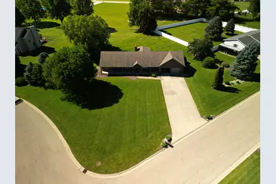 800 Burgess Drive, Utica, IL 61373 - Photo 23