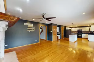 16127 Burgundy Dr, Plainfield, IL 60586 - Photo 11