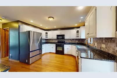 16127 Burgundy Drive, Plainfield, IL 60586 - Photo 15