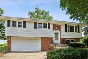 3207 Indianwood Ln, Joliet, IL 60431 - Photo 1