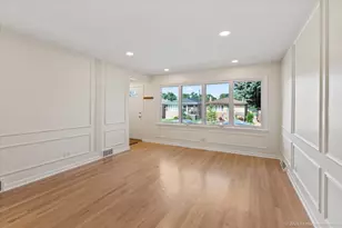 5317 S Hunt Ave, Summit, IL 60501 - Photo 5