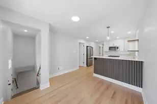5750 S Oak Park Ave, Chicago, IL 60638 - Photo 11