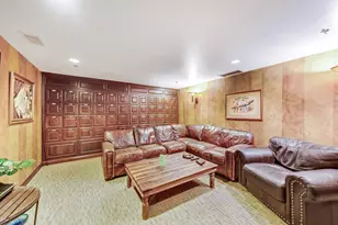 25 E Superior St, Chicago, IL 60611 - Photo 27