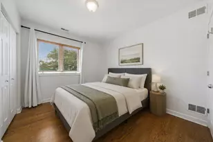 3801 N Kedzie Ave, Chicago, IL 60618 - Photo 11