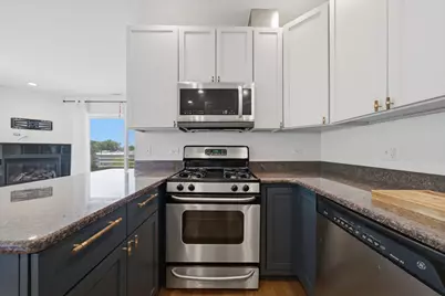 3801 N Kedzie Avenue #3S, Chicago, IL 60618 - Photo 5