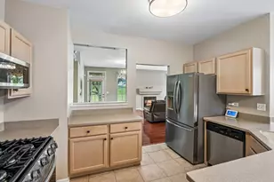 519 King Ave, East Dundee, IL 60118 - Photo 7