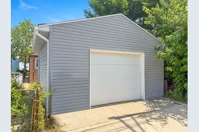 8864 S Winchester Avenue, Chicago, IL 60620 - Photo 25