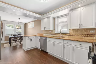 8864 S Winchester Avenue, Chicago, IL 60620 - Photo 5