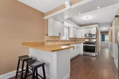 8864 S Winchester Avenue, Chicago, IL 60620 - Photo 7