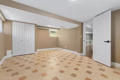 8864 S Winchester Avenue, Chicago, IL 60620 - Photo 21