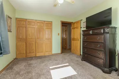 908 E Chestnut Street, Pontiac, IL 61764 - Photo 35
