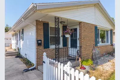 908 E Chestnut Street, Pontiac, IL 61764 - Photo 17