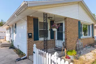 908 E Chestnut St, Pontiac, IL 61764 - Photo 17