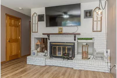 908 E Chestnut Street, Pontiac, IL 61764 - Photo 23