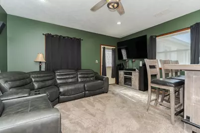 908 E Chestnut Street, Pontiac, IL 61764 - Photo 43