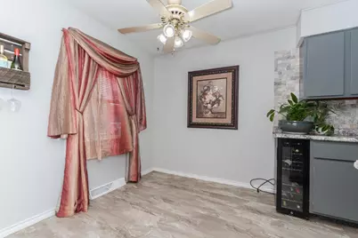 908 E Chestnut Street, Pontiac, IL 61764 - Photo 25