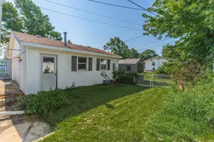 908 E Chestnut St, Pontiac, IL 61764 - Photo 15