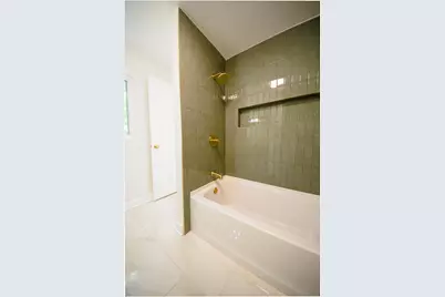 4092 Quincy Court, Streamwood, IL 60107 - Photo 15