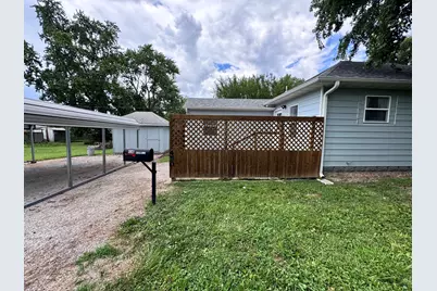 450 Bicknell, Centralia, IL 62801 - Photo 29