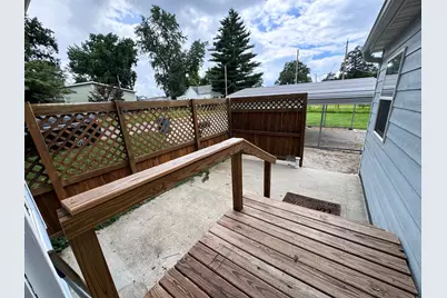 450 Bicknell, Centralia, IL 62801 - Photo 5