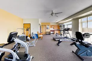 9355 Irving Park Rd, Schiller Park, IL 60176 - Photo 21